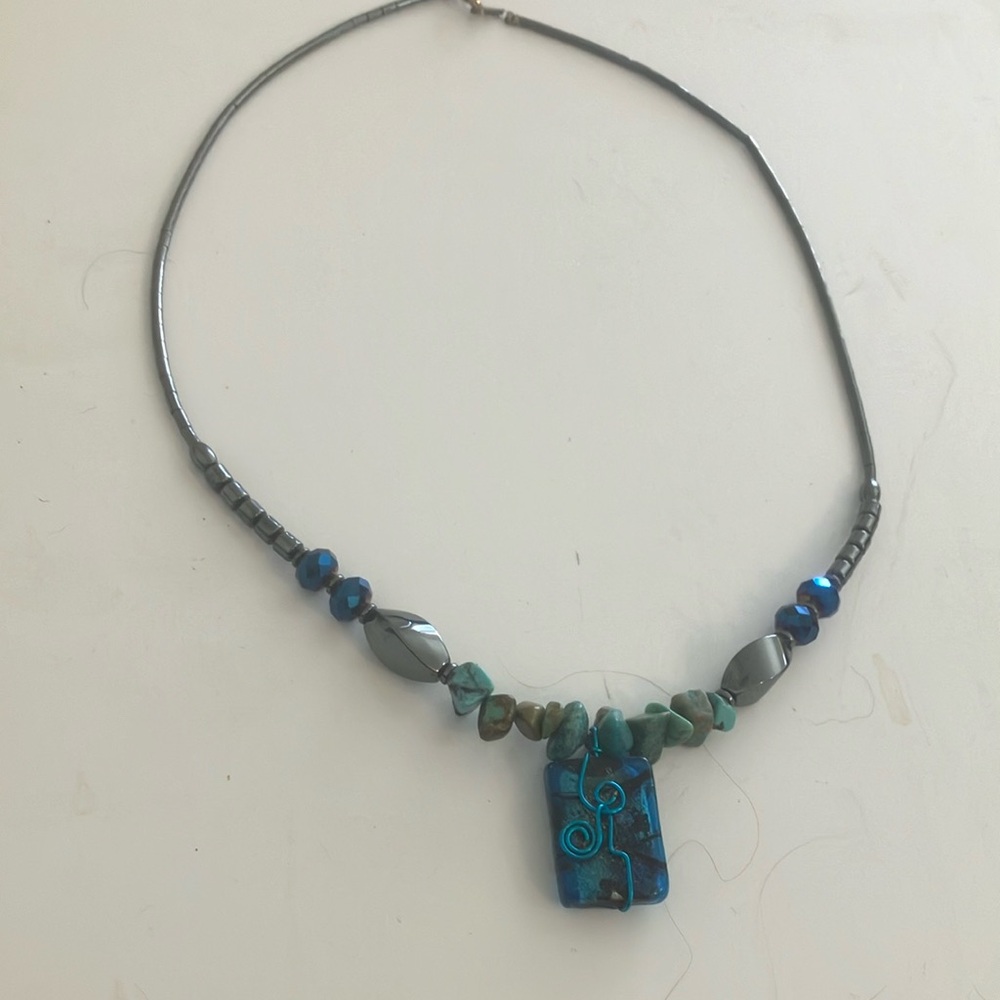 Magnificent ladies necklace